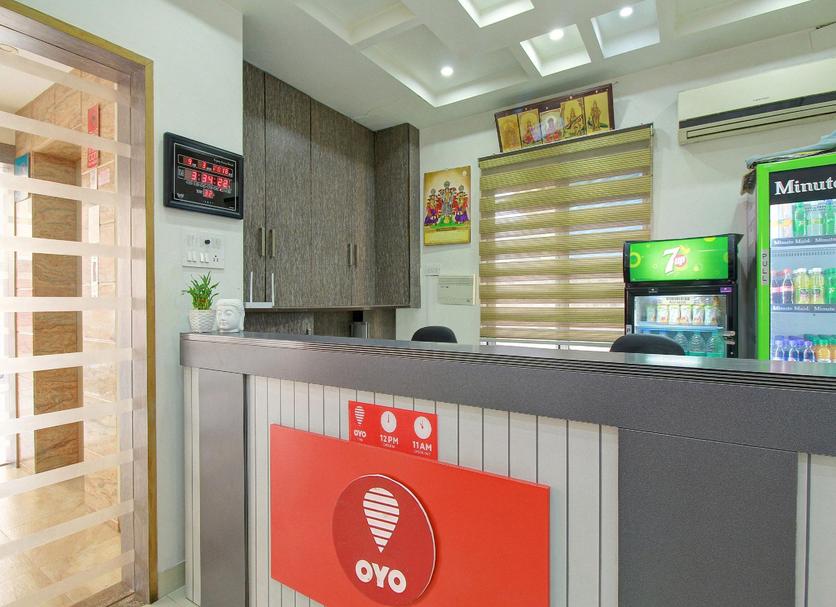 Front desk Photo