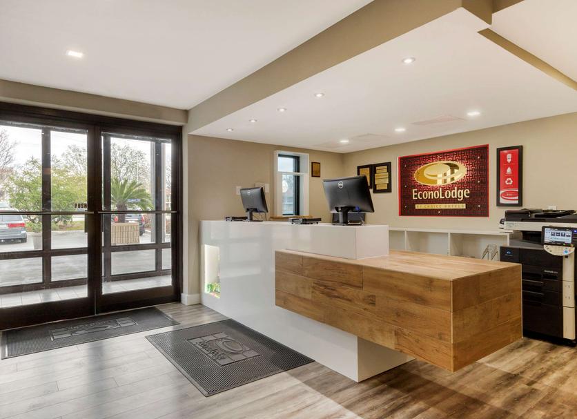 Front desk Photo