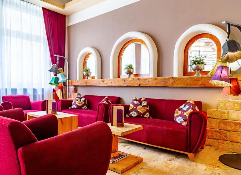 Lounge Photo