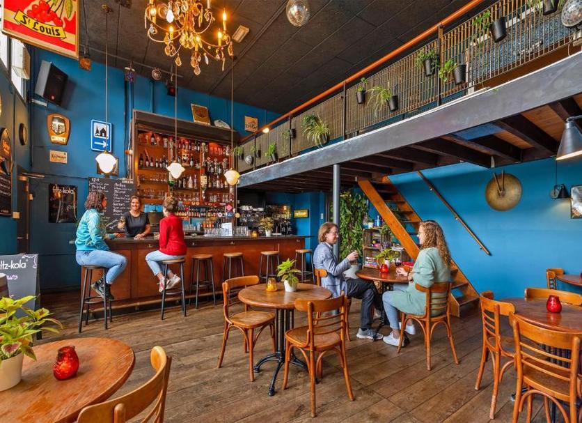 Bar Photo