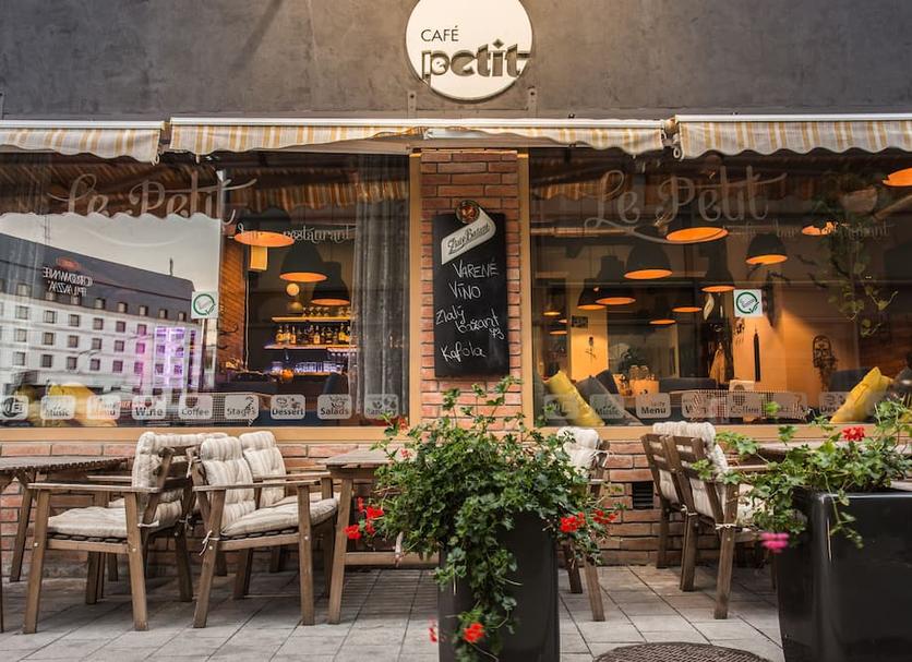Restaurant Photo