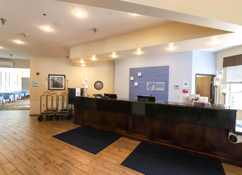 Front desk Photo