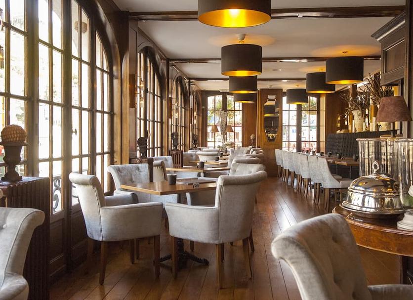 Restaurant Photo