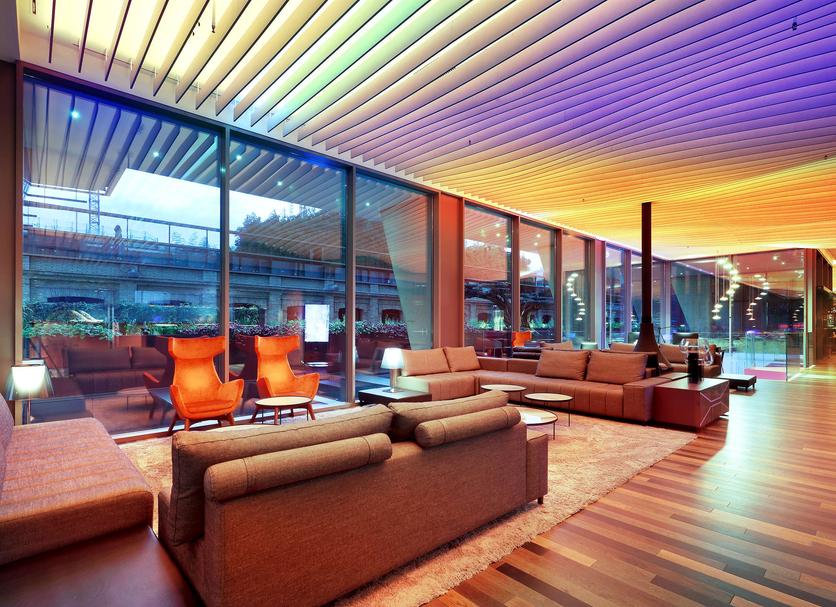 Lounge Photo