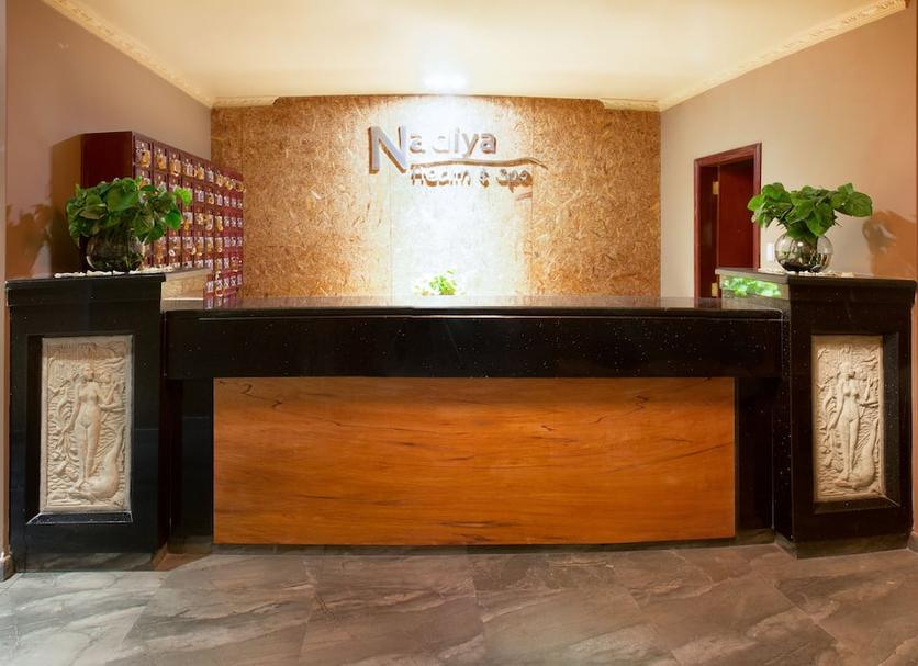 Front desk Photo