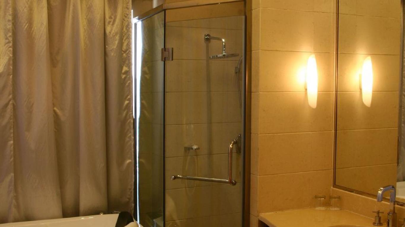Tianrui Business Hotel