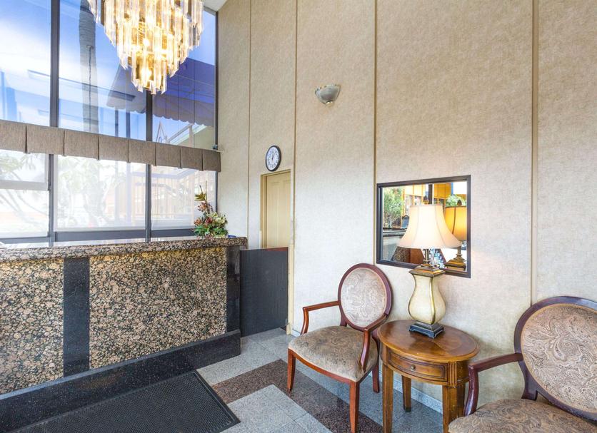 Front desk Photo