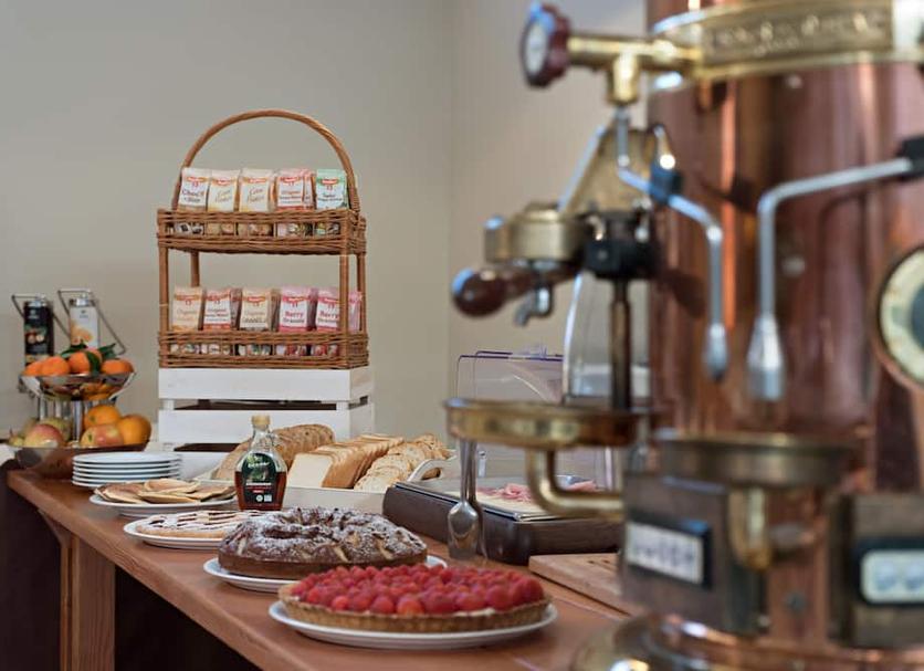 Buffet Photo