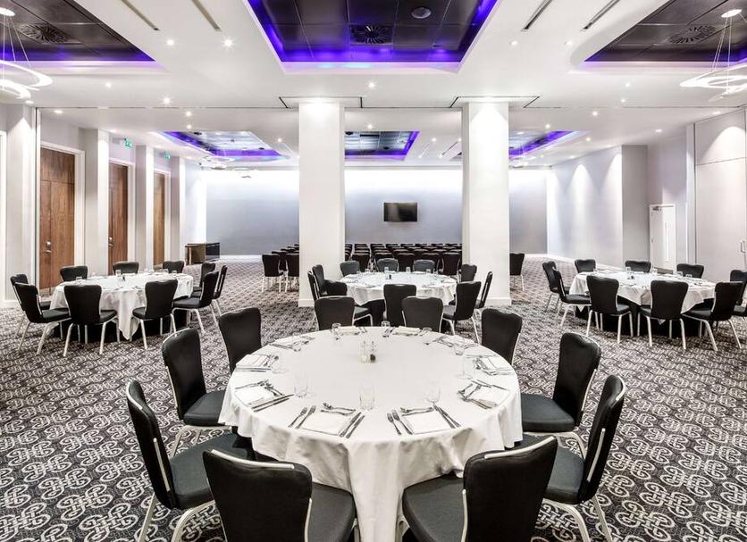 Banquet hall Photo