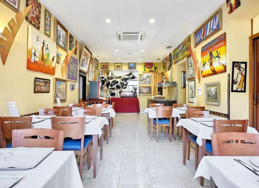 Restaurant Photo