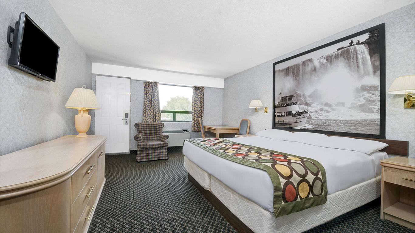 Super 8 by Wyndham Niagara Falls North