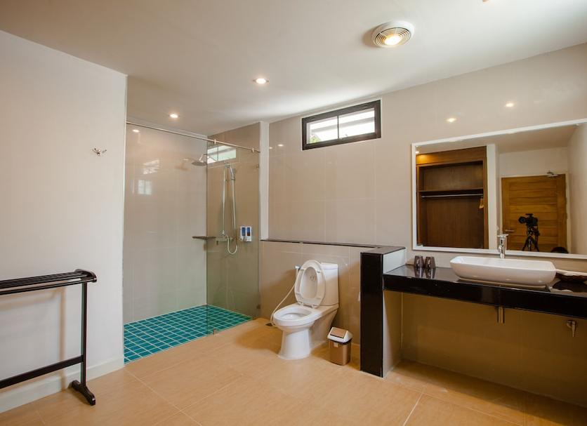 Bathroom Photo