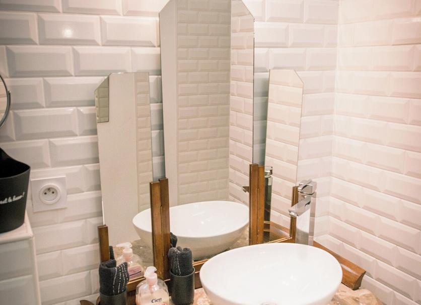 Bathroom Photo