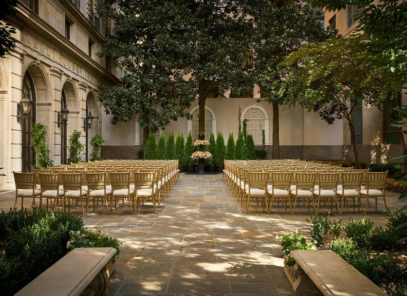 Banquet hall Photo