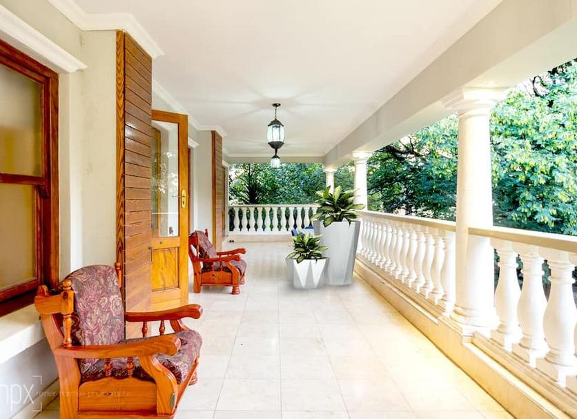 Balcony Photo