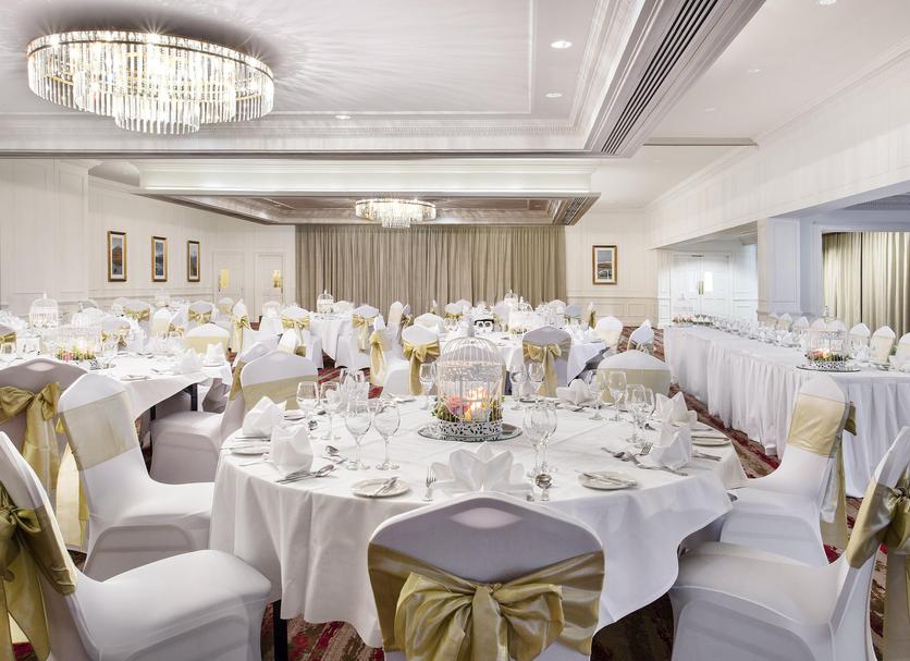 Banquet hall Photo