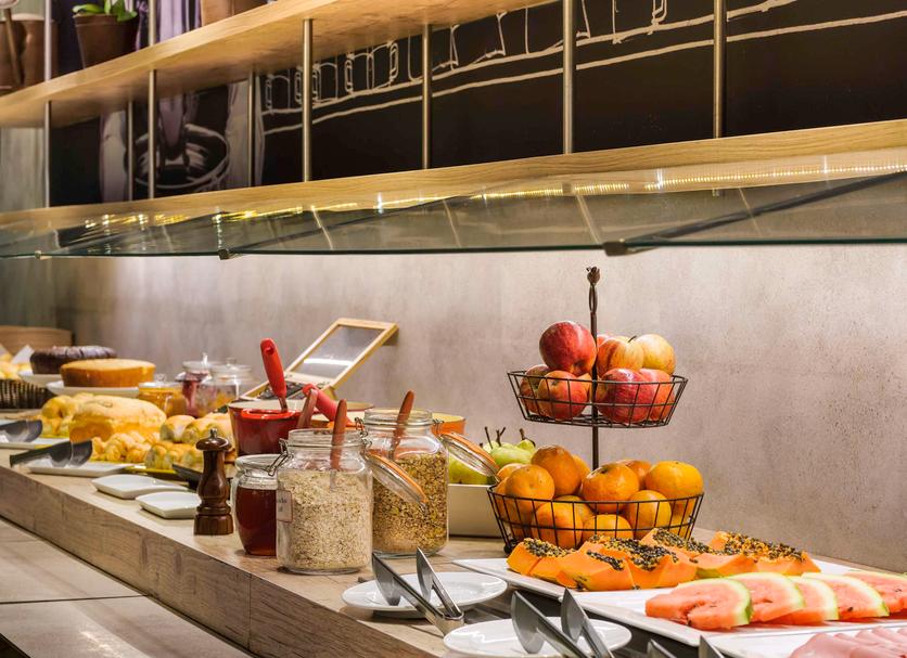 Buffet Photo