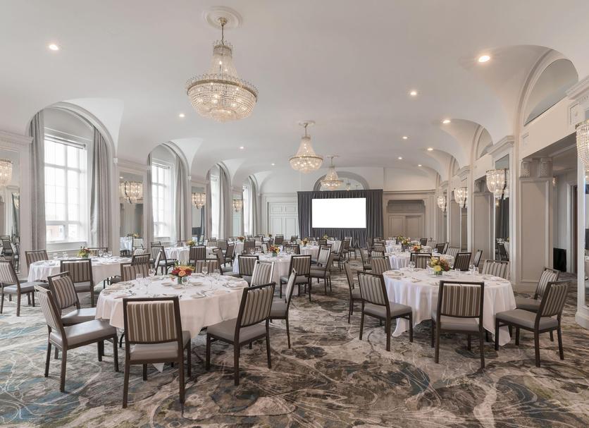 Banquet hall Photo