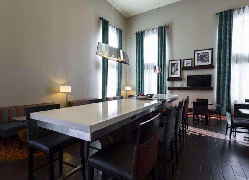 Dining room Photo