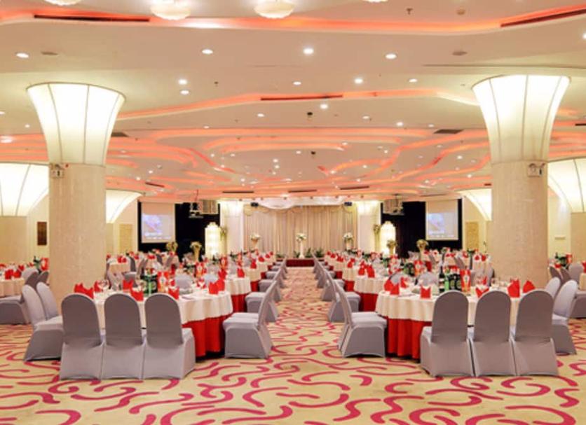 Banquet hall Photo