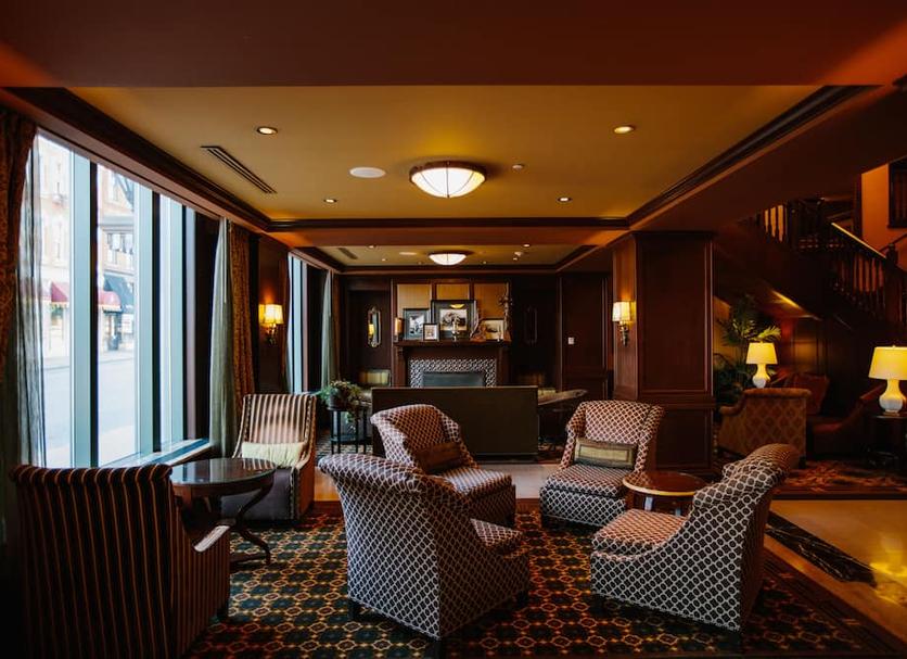 Lounge Photo