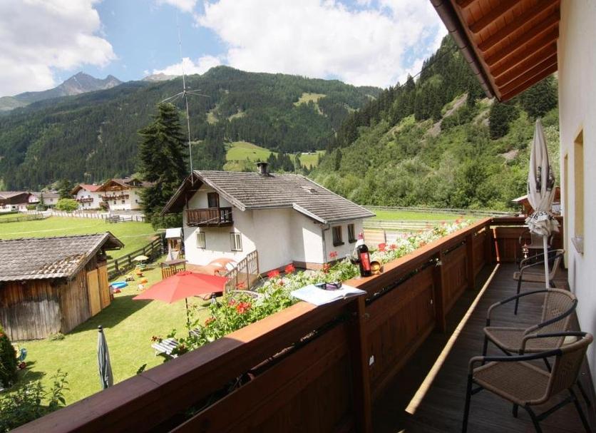 Balcony Photo