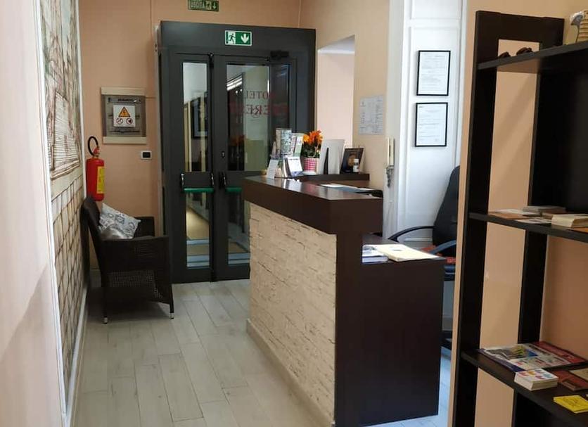 Front desk Photo
