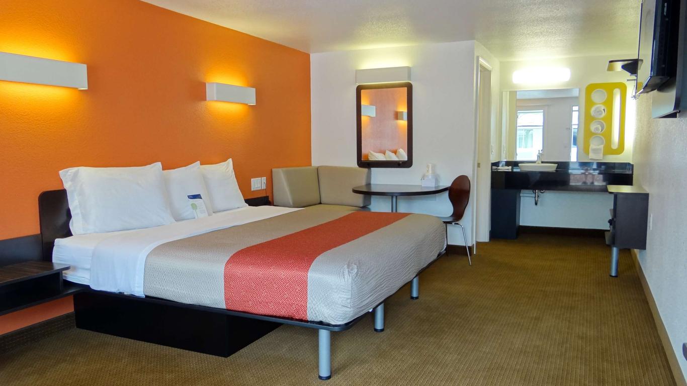 Motel 6 Erie