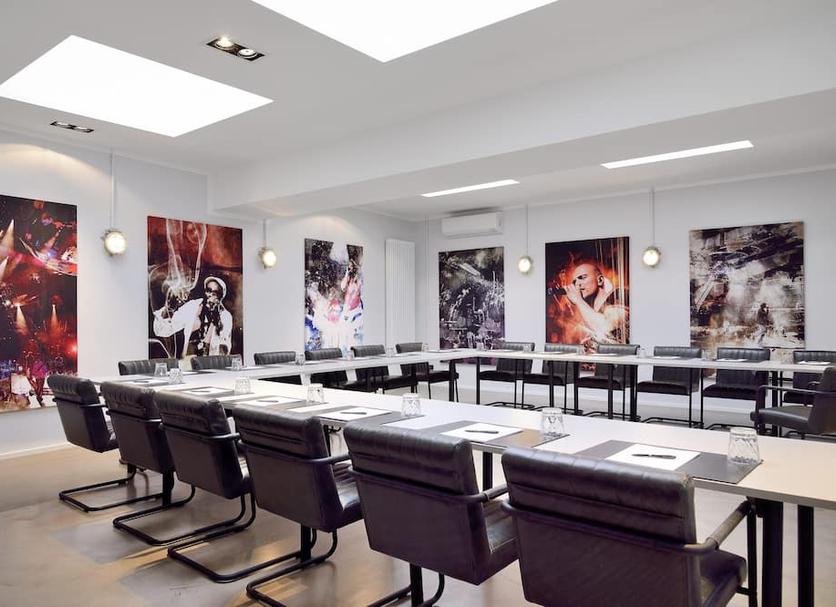 Conference room Photo