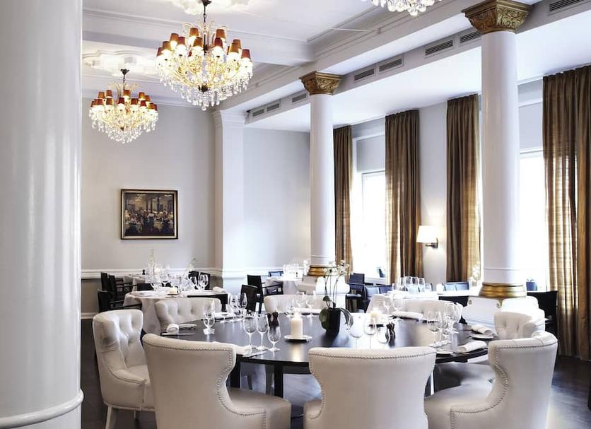Banquet hall Photo
