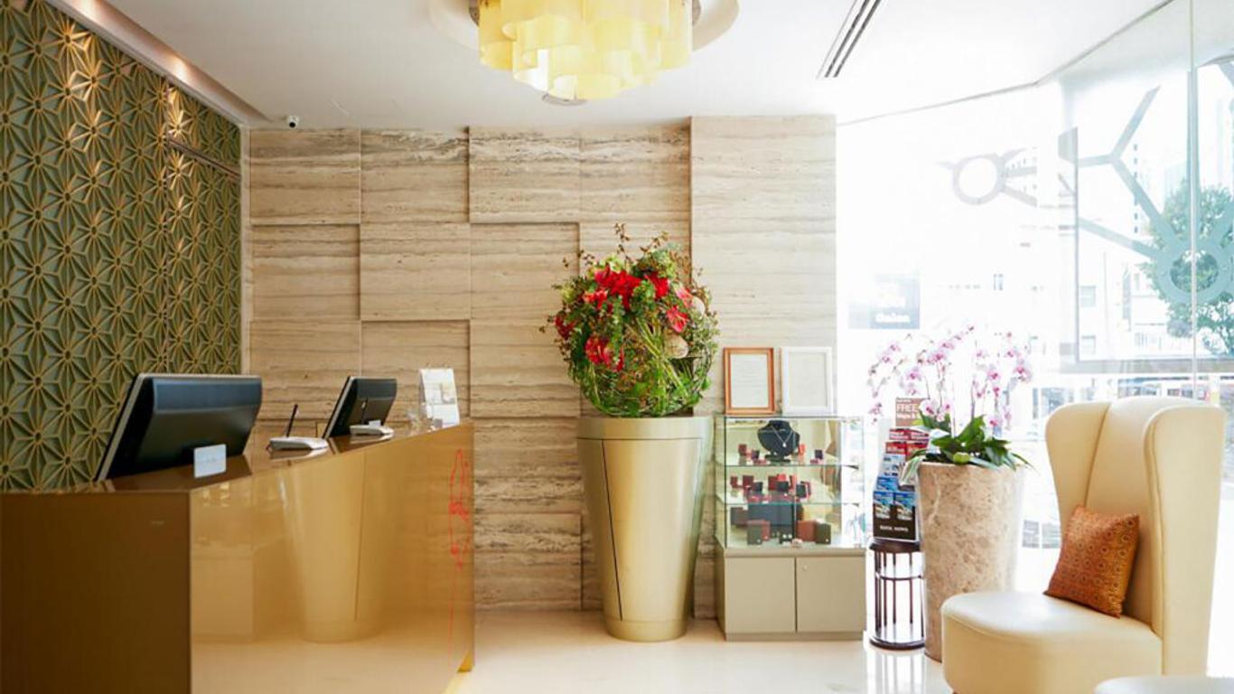 Clover 5 Hongkong Street