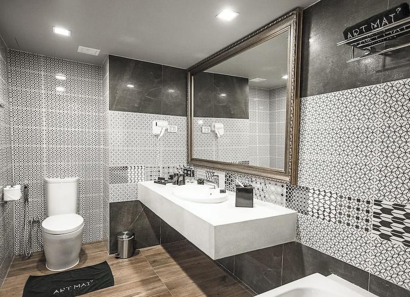 Bathroom Photo