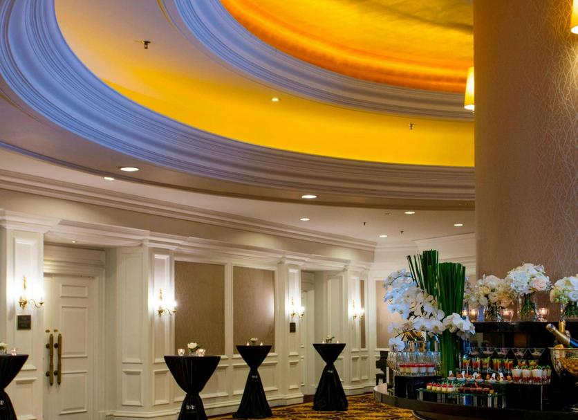Banquet hall Photo