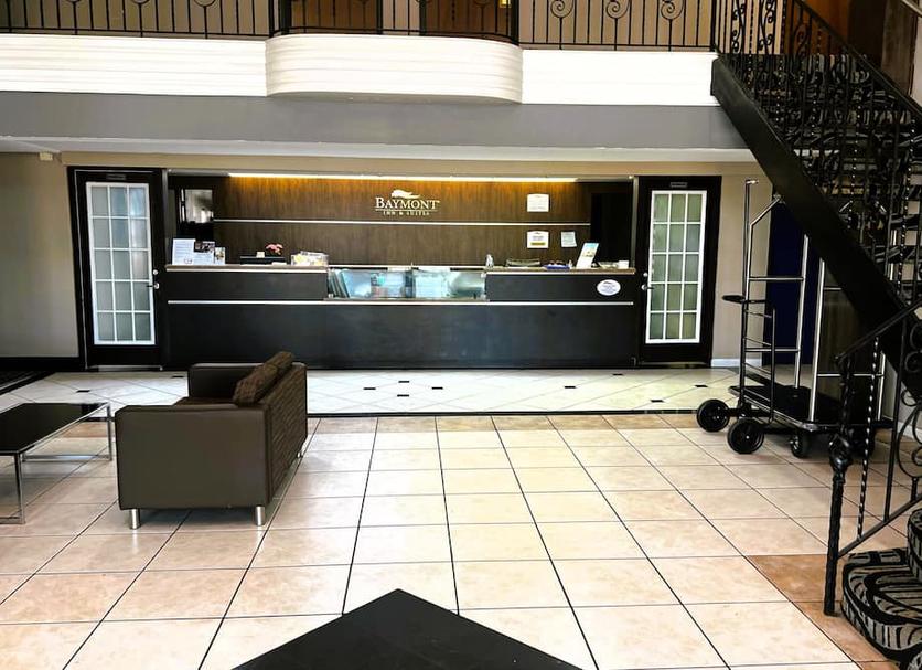 Front desk Photo