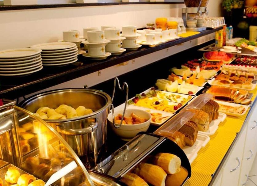Buffet Photo