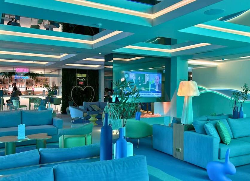 Lounge Photo