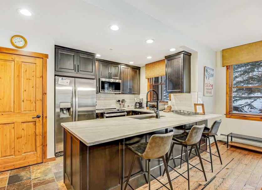 Kitchen Photo