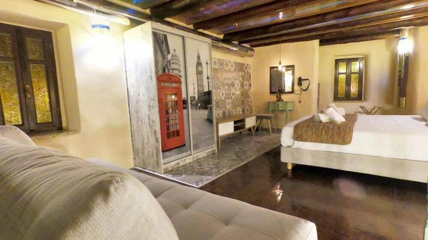 Odos Oneiron Boutique Hotel