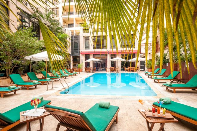 Le Commodore Hotel