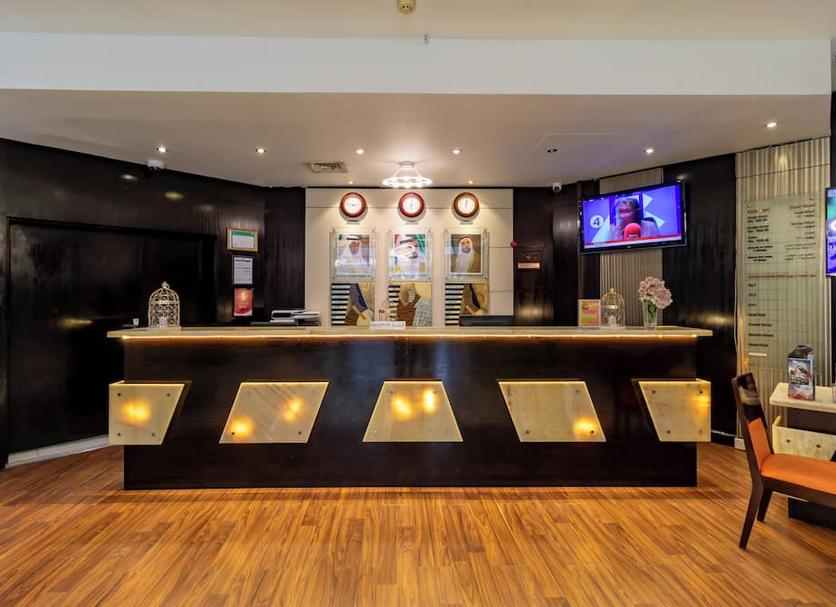 Front desk Photo