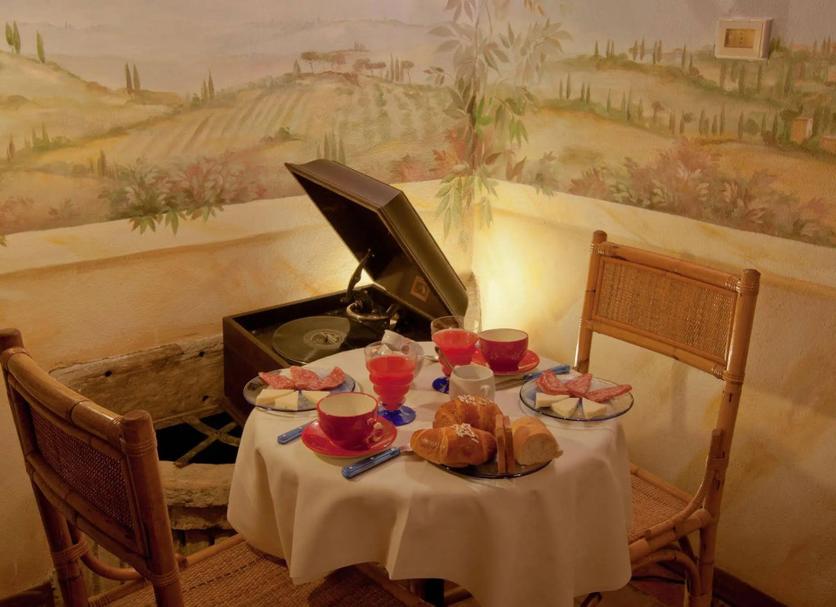 Dining room Photo