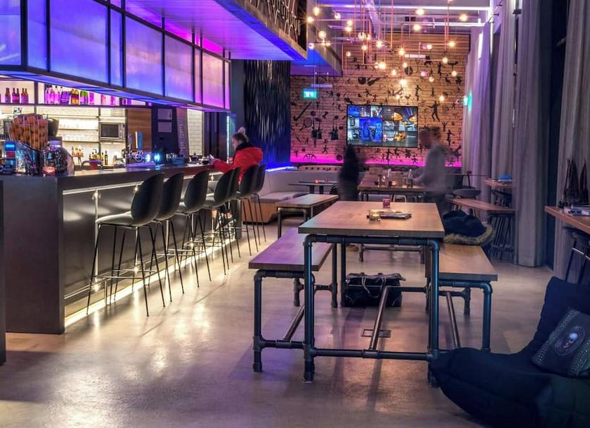 Bar Photo