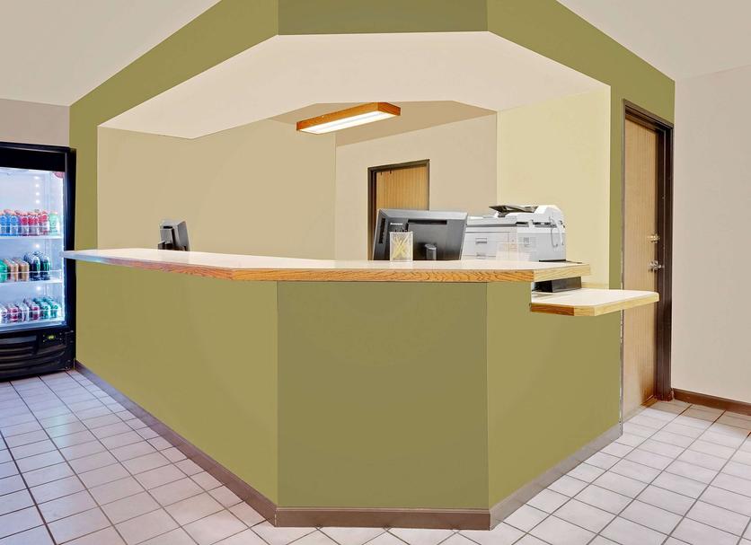Front desk Photo