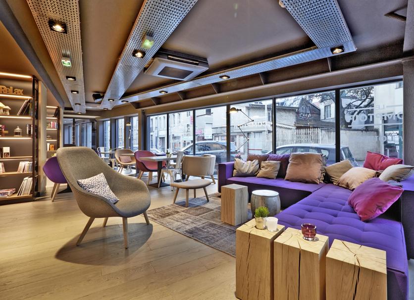 Lounge Photo