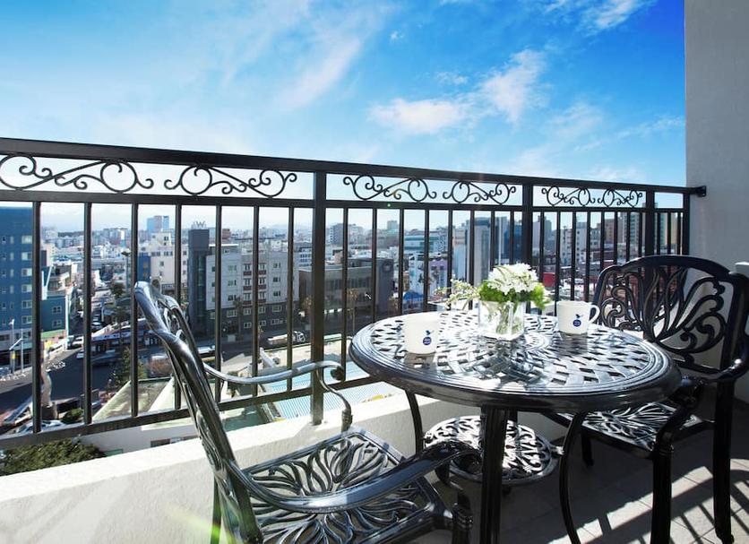 Balcony Photo