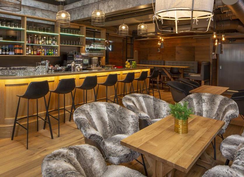Bar Photo