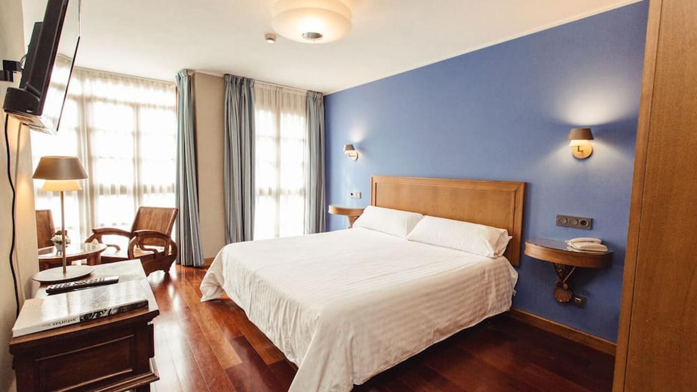 Hotel El Sella