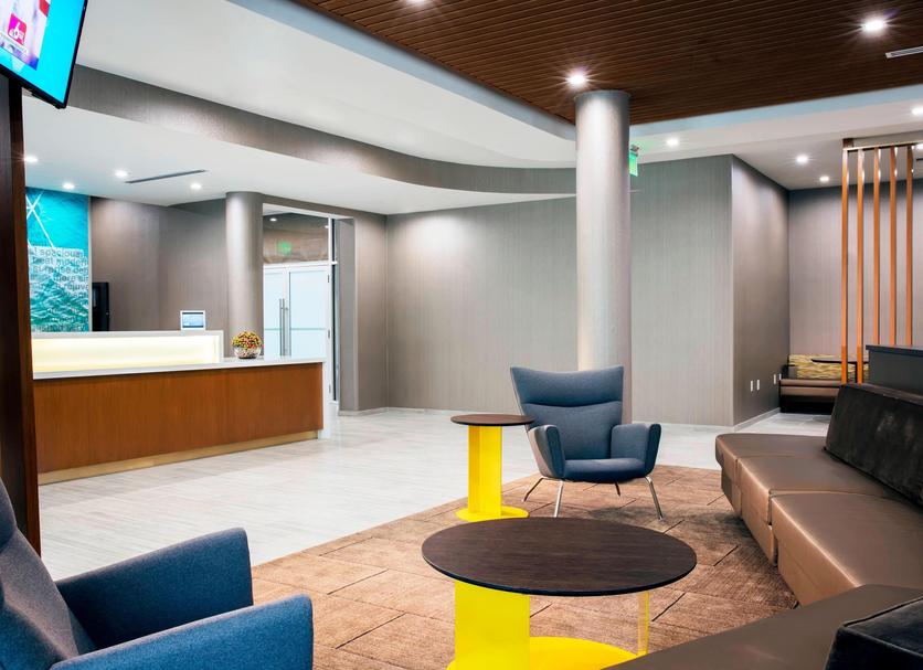 Front desk Photo