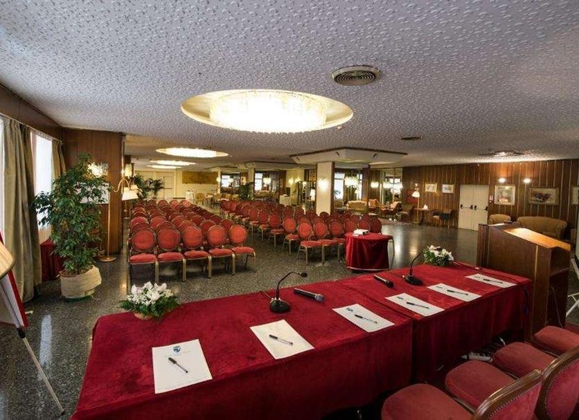 Conference room Photo