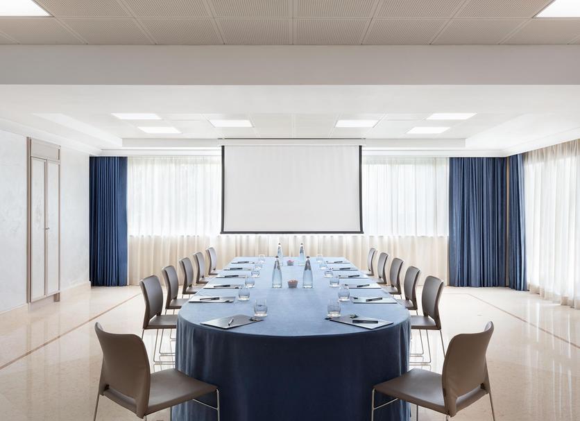 Conference room Photo